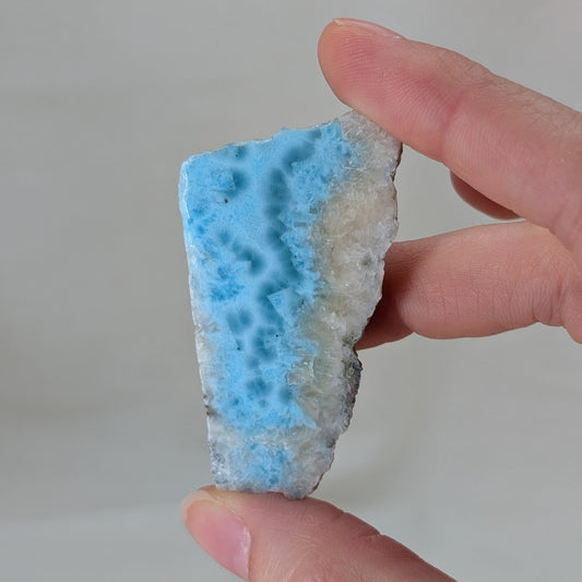 Larimar Anschliff / Rohstein [K]