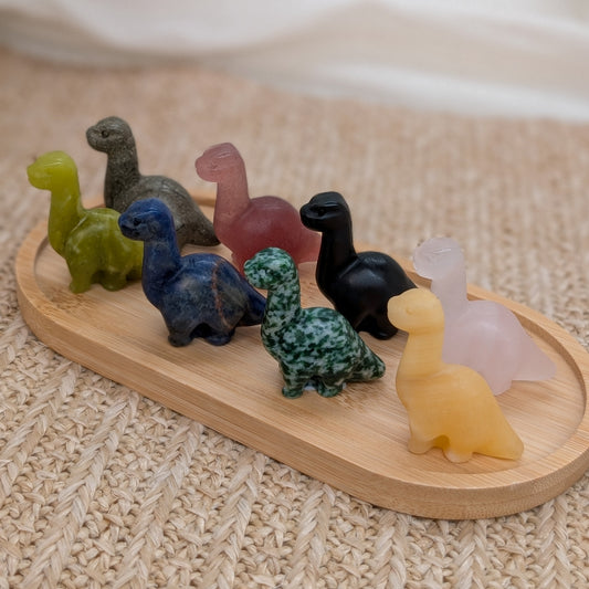 Kleine Dino Schnitzerei