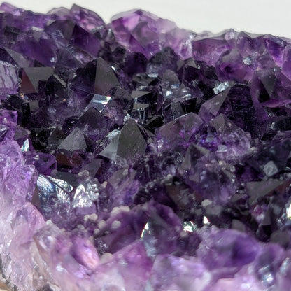 Dunkles Amethyst Cluster [N]