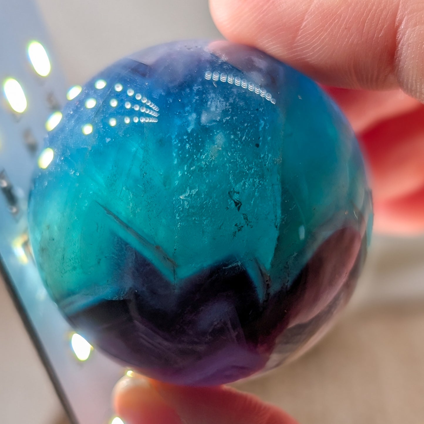 Bunte Fluorit Kugel [T]