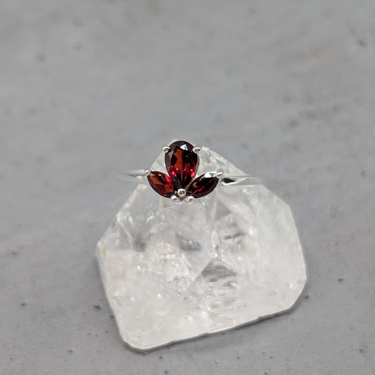 Granat Blume Ring, 925er Silber