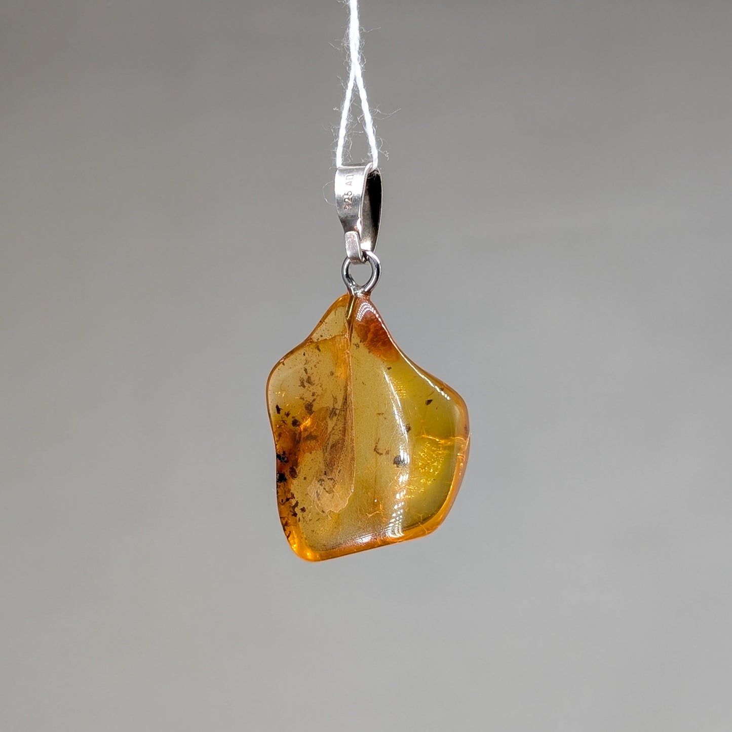 Bernstein Kettenanhänger [B]