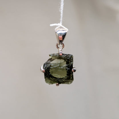Moldavit Kettenanhänger, 925er Silber [J]