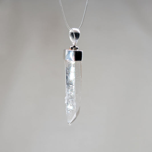 Bergkristall Kettenanhänger Spitze, 925er Silber [K]