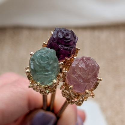 Kleine Fluorit Rosen mit Stiel (goldfarben)