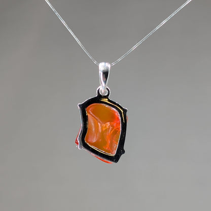 Feueropal Kettenanhänger, 925er silber [L]