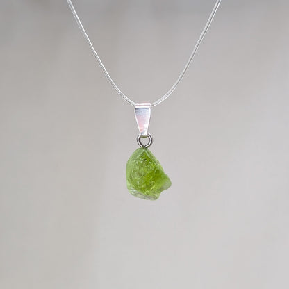 Peridot Kettenanhänger, 925er Silber [T]