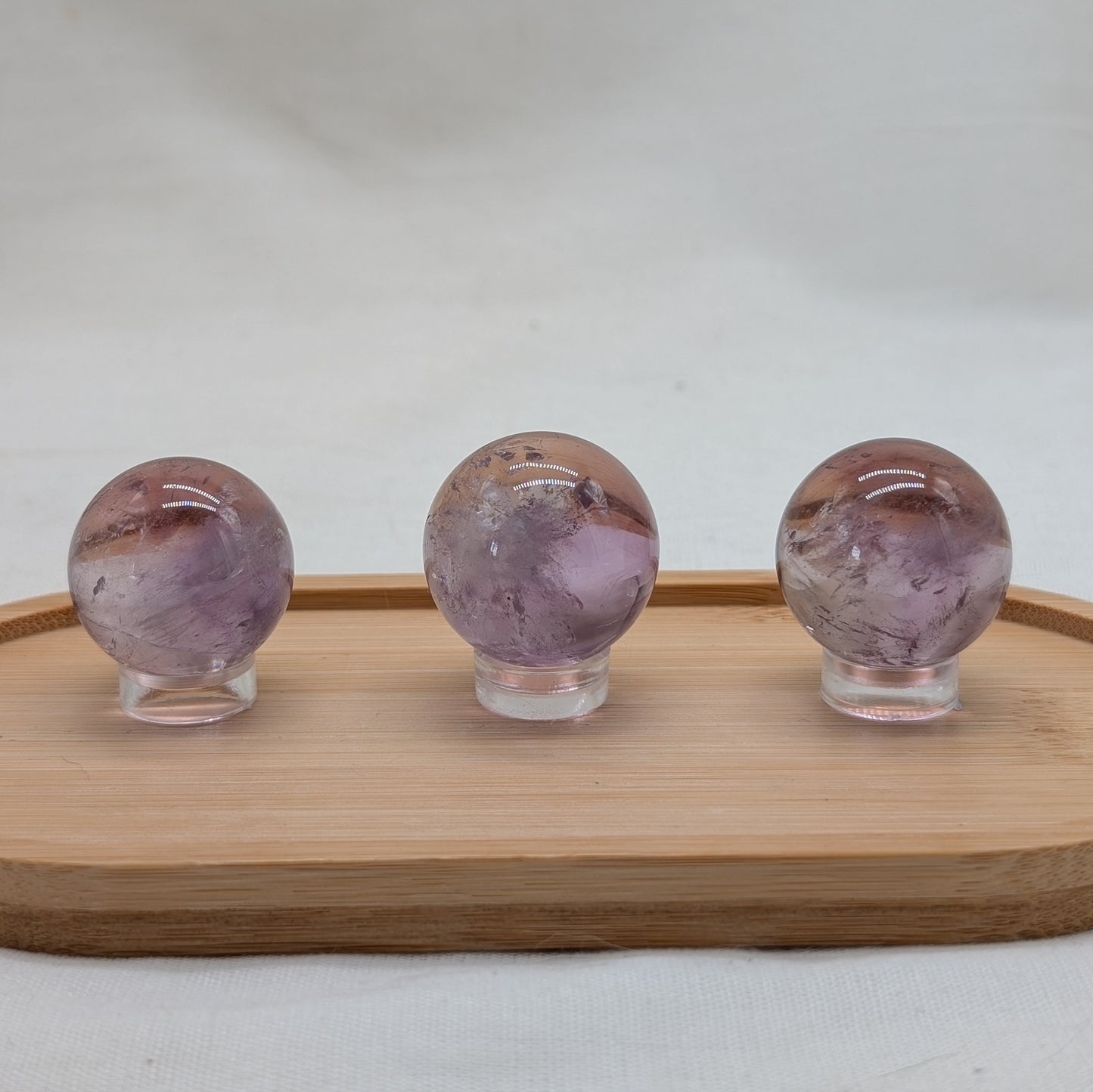 Heller Amethyst Kugel klein [A-C]