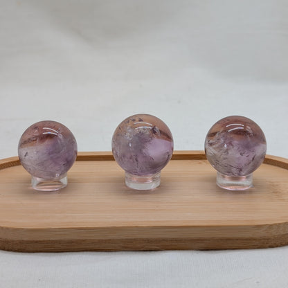 Heller Amethyst Kugel klein [A-C]