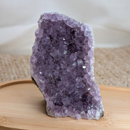 Helles Amethyst Cluster / Cutbase [BT]