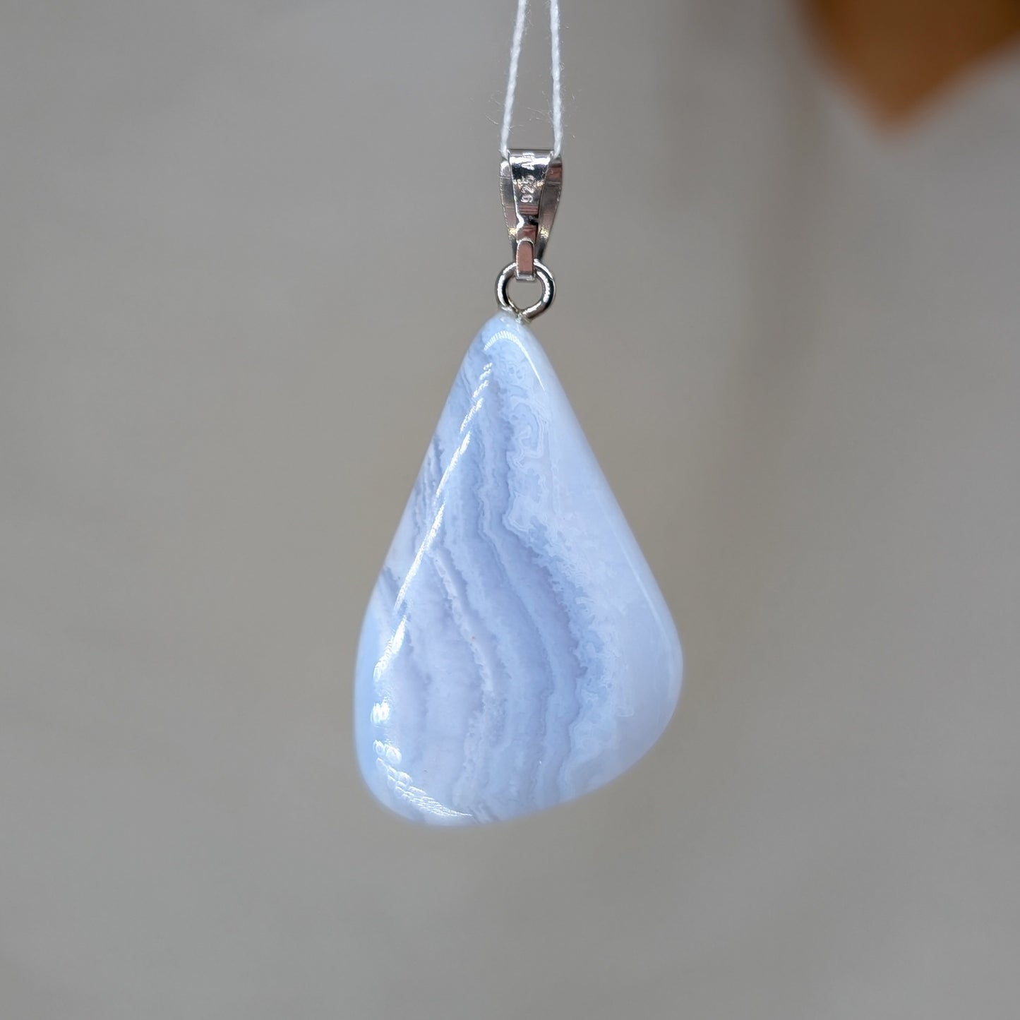 Chalcedon / Blue Lace Kettenanhänger, silber [B]