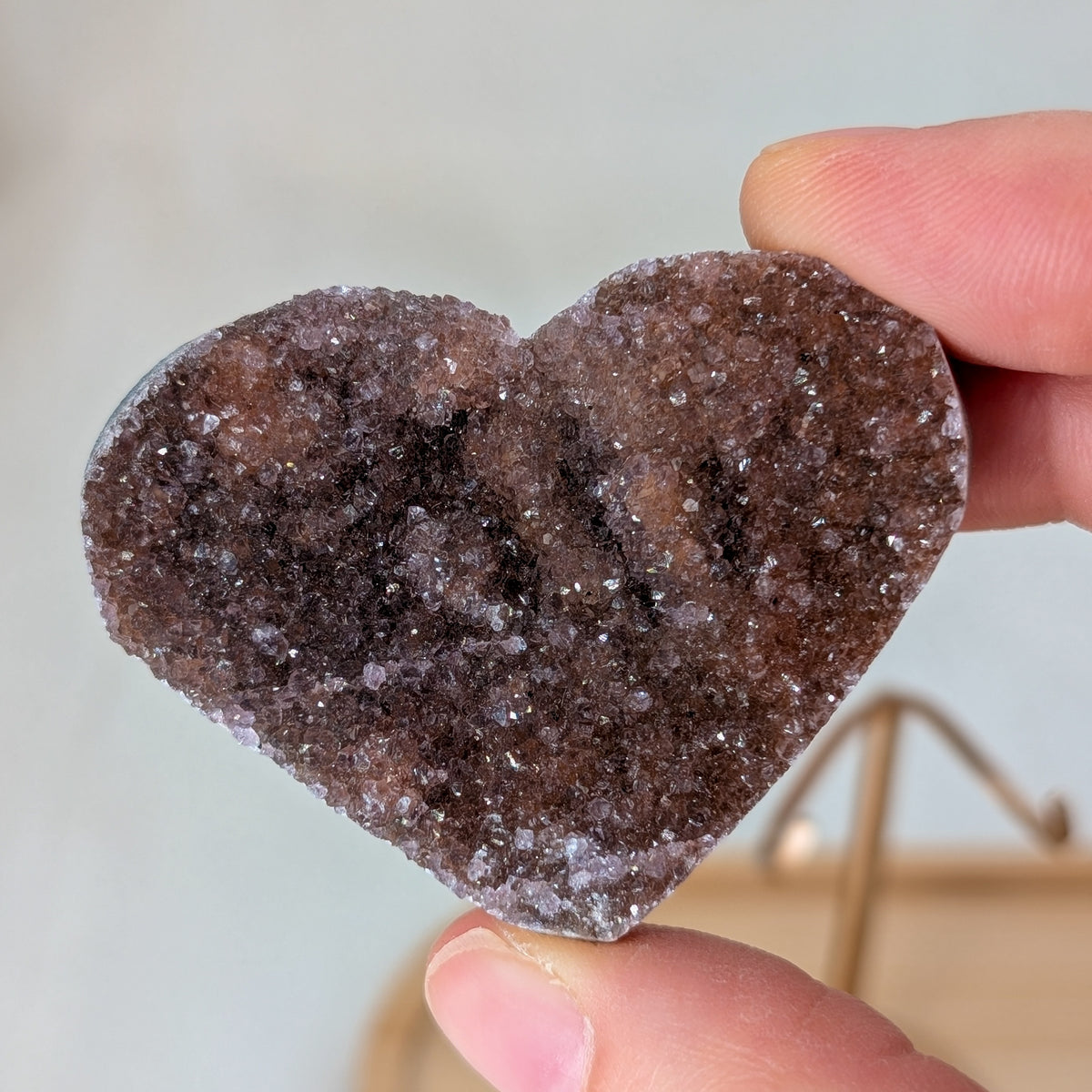Kleines Amethyst Herz auf Ständer [C+D]
