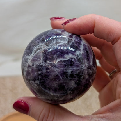 Chevron Amethyst Kugel [CC]