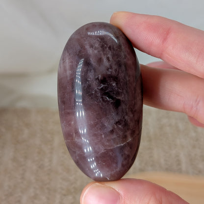 Lavendel Rosenquarz Handstein B-Ware [A-C]