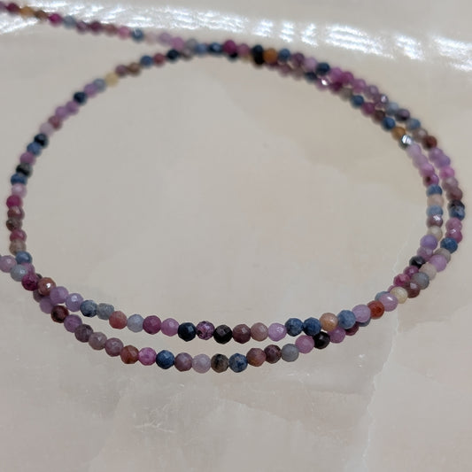 Rubin und Saphir Halskette facettiert