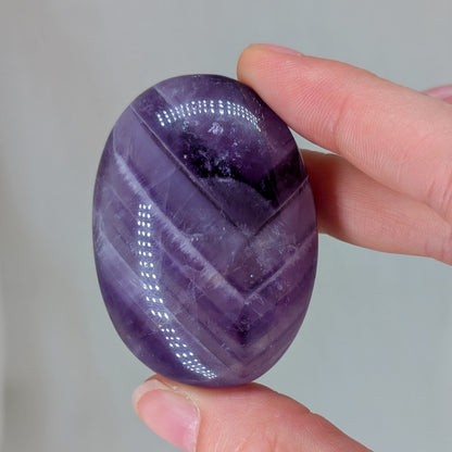 Chevron Amethyst Handstein [A-C]