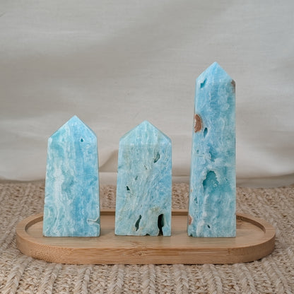 Blauer Aragonit Turm [VA-VC]